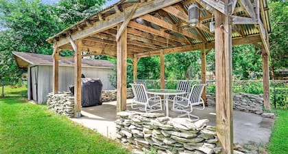 Cozy 4Bd 2.5Bth 35 min from beach & 28 min to Mayo