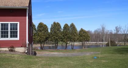 Relax in The Farmhouse on a a beautiful land & pond