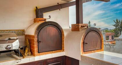 Airy & Spacious 6/3 for Families near Antigua Gated Community w/ big green areas