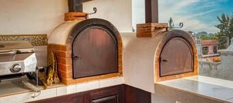 Airy & Spacious 6/3 for Families near Antigua Gated Community w/ big green areas