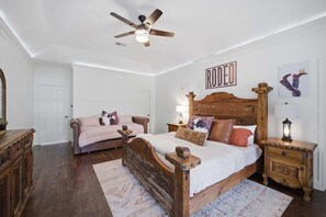 4 bedrooms, iron/ironing board, travel cot, WiFi