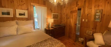 3 bedrooms, desk, free WiFi