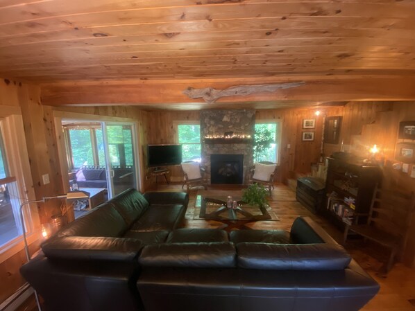 Smart TV, fireplace, table tennis, books