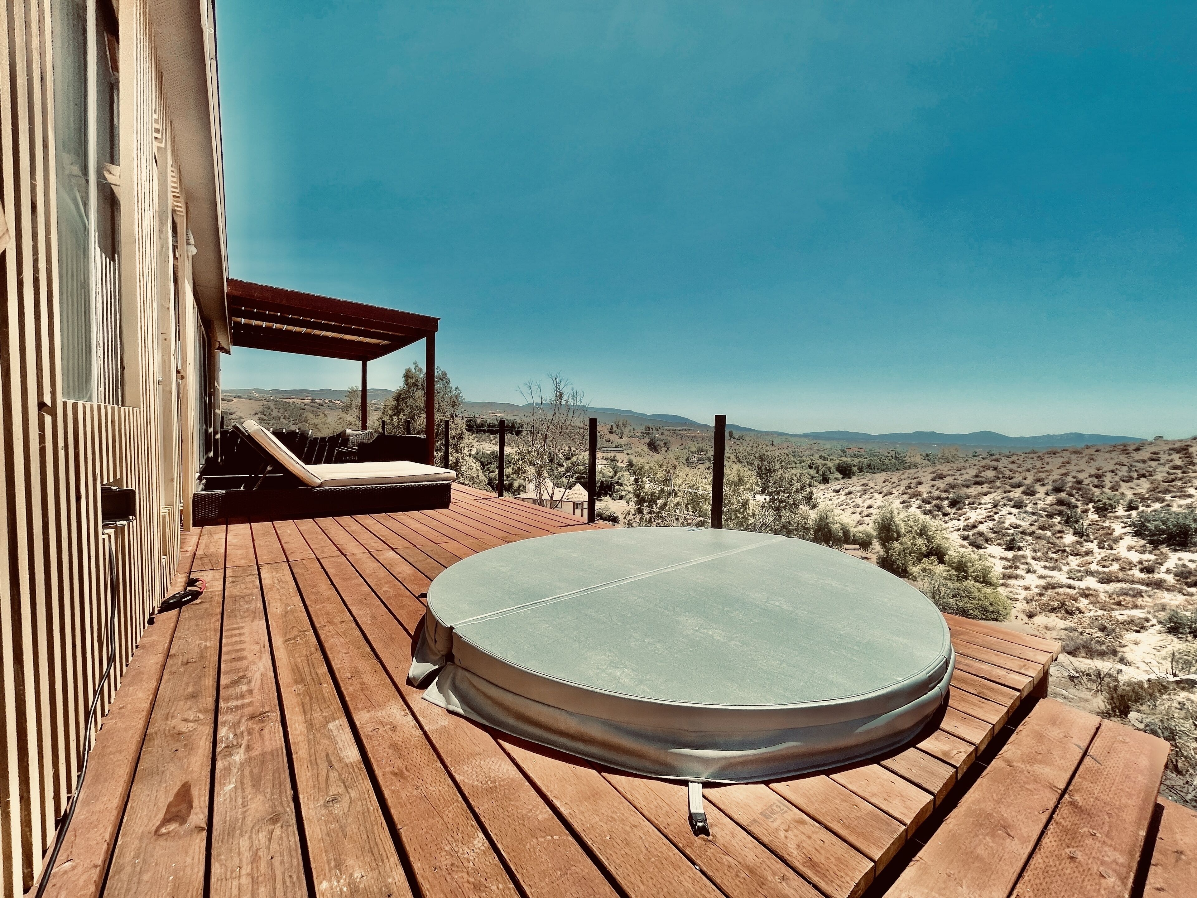 Wine Country Magic with View of the valley+hot tub+with a pool