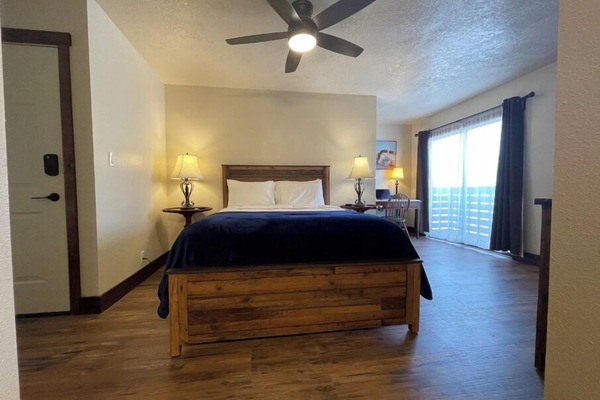 1 bedroom, desk, soundproofing, free WiFi