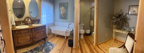 Combined shower/bathtub, hair dryer, towels, soap