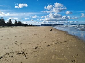 In Strandnähe, Liegestühle