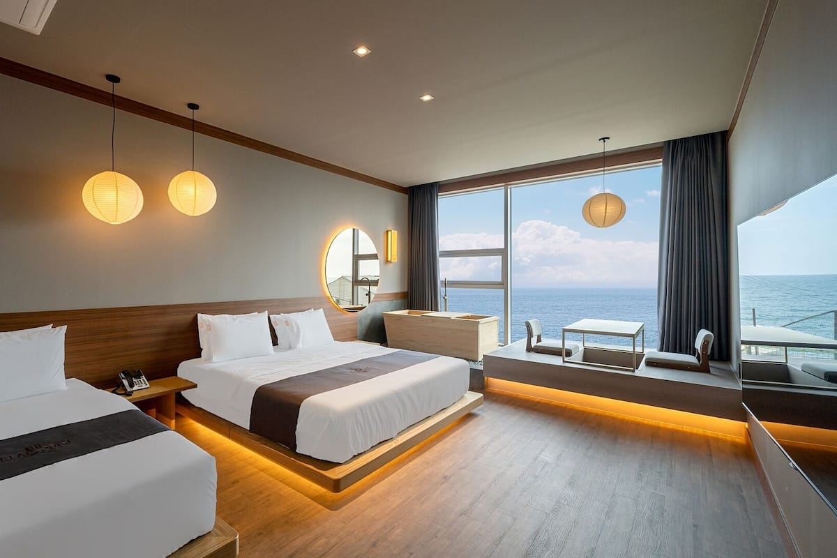 H. Hinoki Twin, Ocean View | Wi-Fi ฟรี, ผ้าปูที่นอน