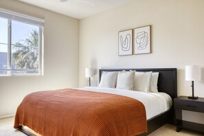 2 quartos, ferros/tábuas de passar roupa, Wi-Fi, roupa de cama