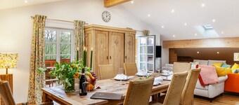 Apartment 'Xaver' with Shared Garden, Balcony and Wi-Fi