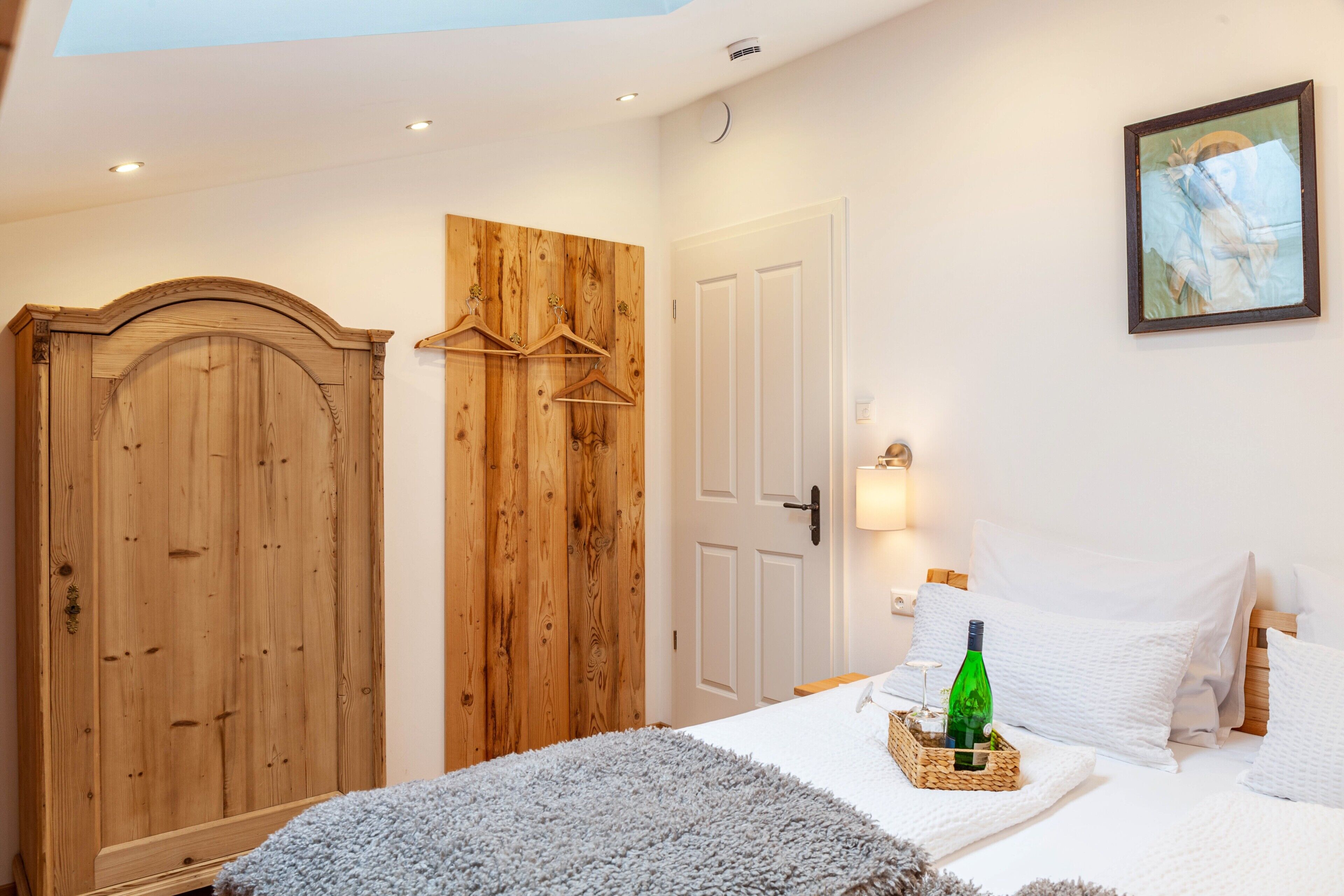 2 多间卧室、熨斗/熨衣板、免费 WiFi、床单