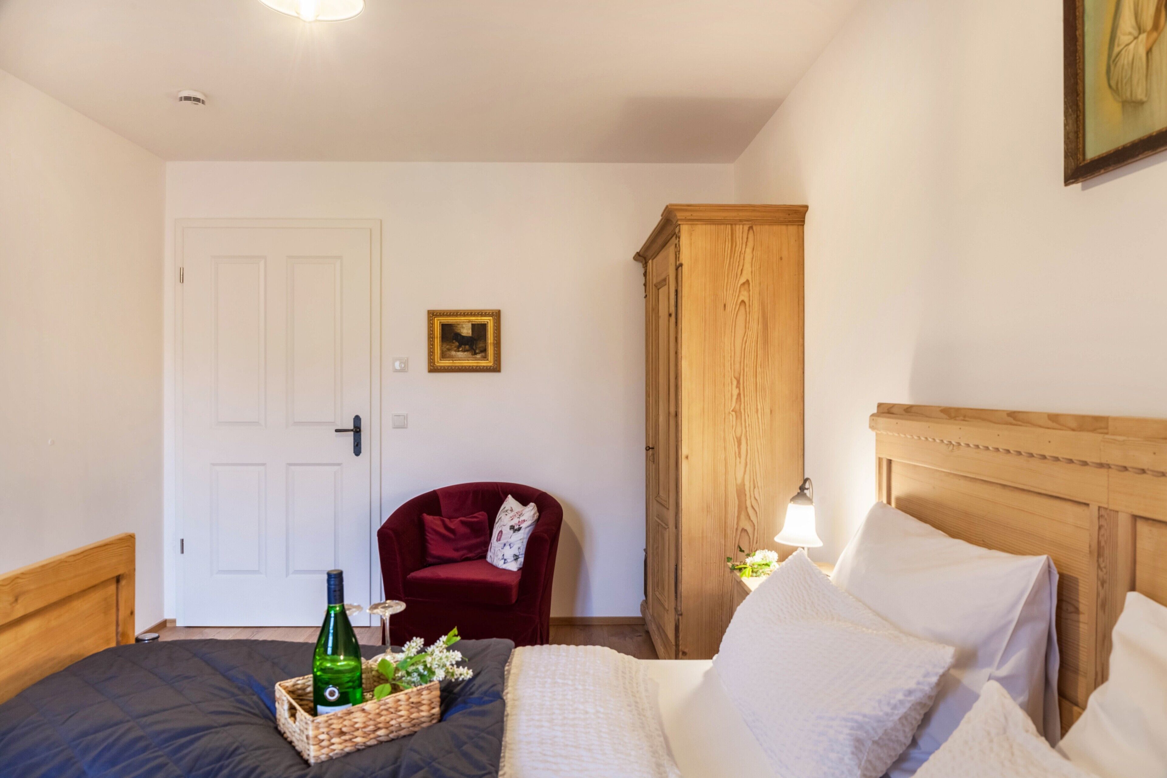 2 habitaciones, tabla de planchar con plancha y wifi gratis 