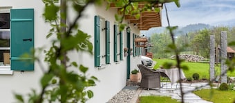 Apartment 'Lisbeth' with Shared Garden, Balcony, and Wi-Fi