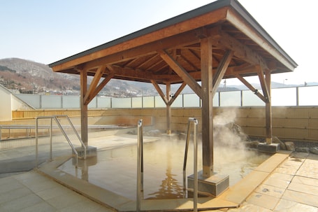 Hot springs. Spa SHIOSAI