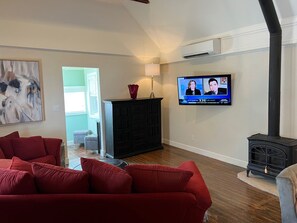 Smart TV, fireplace, offices