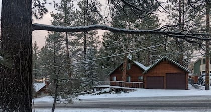 Cozy sky retreat in Wrightwood