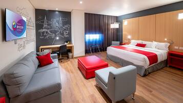 普通套房, 1 張特大雙人床, 非吸煙房 | 客房內保險箱、隨行嬰兒床、免費無線上網、床單