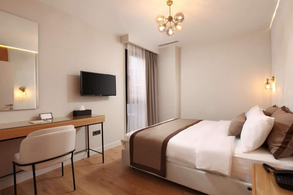 Suite Superior | 1 camera, minibar, cassaforte in camera, una scrivania
