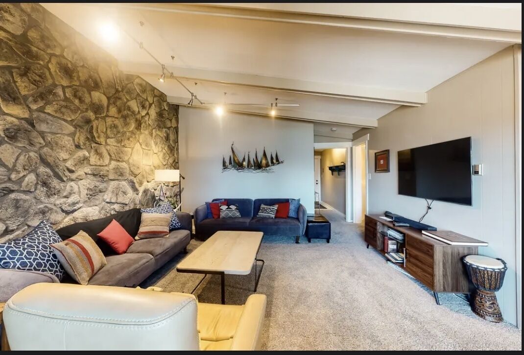 Magestic Views of Lake Dillon & Amphitheater- on path, hot tub, pool