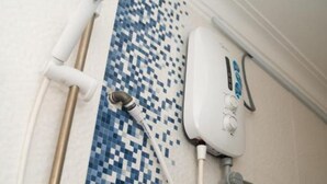 Apartment, 2 Bedrooms | Bathroom