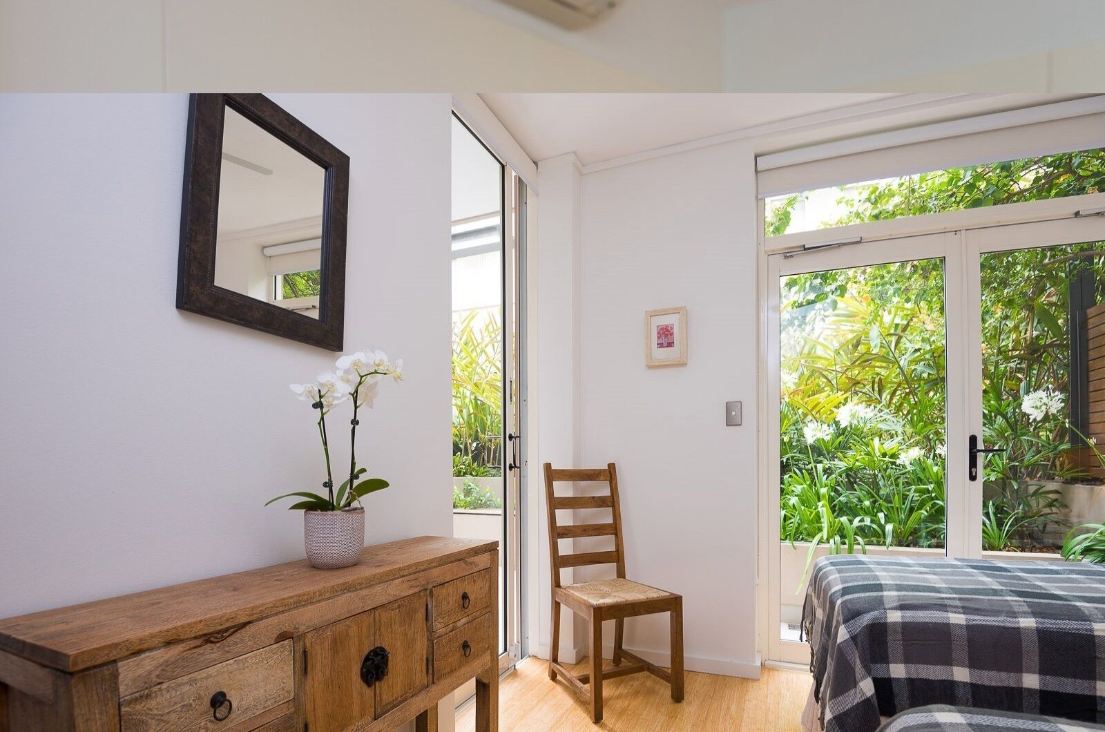 Charm in Heart of Bondi Beach — image 8