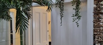 The Atrium - Classic Villa with up to 6 Bedrooms