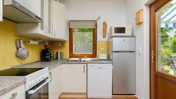 Réfrigérateur, micro-ondes, four, lave-vaisselle