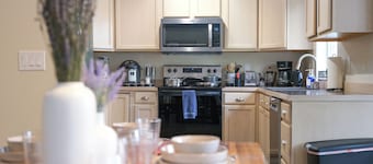Relaxing home w/king suite in South Anchorage!