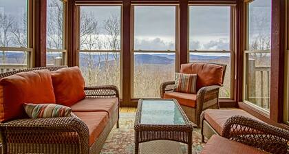 Top property on Snowshoe Mountain North Westridge 32 is as magnificent as its western views!