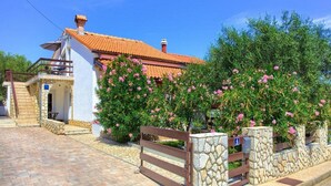 Exterior - Apartments Ankica (Dobrinj)