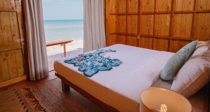 Hola Beach-Beach Club & Eco Glamping Resort