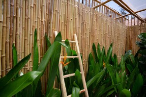 Seaview VIP Beach Hut | Bathroom