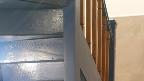 Escaleras con barandal