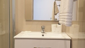 Habitación básica | Baño