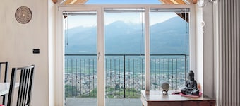 Apartment 'Casa Vacanze Il Mandala' with Mountain View, Garden & Wi-Fi