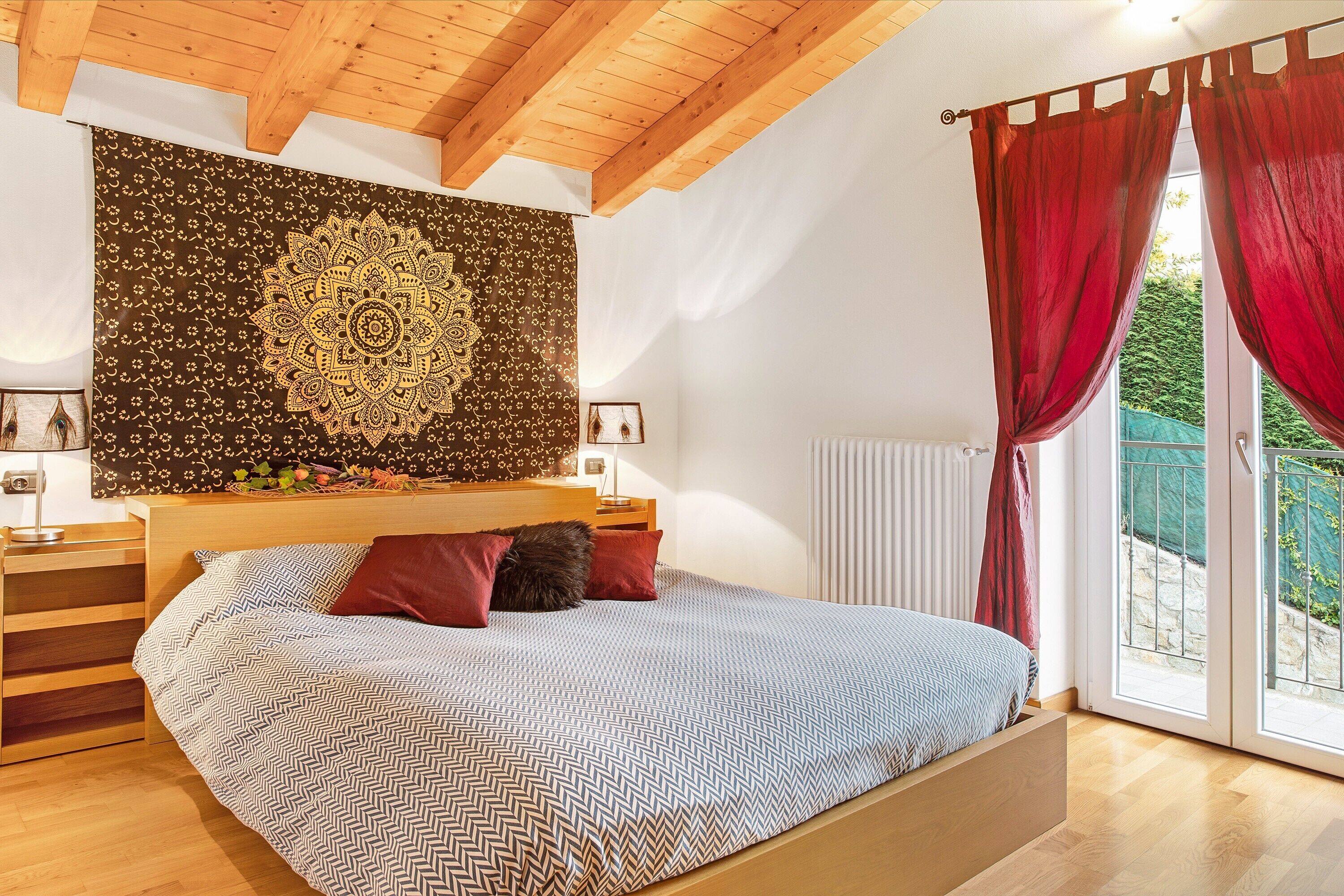 2 slaapkamers, een strijkplank/strijkijzer, gratis wifi, beddengoed