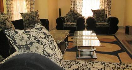 Stay.Plus Sandton Guest House Nyahururu