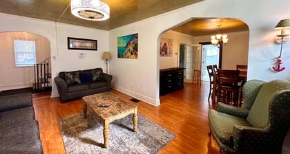 New Your Home Away From Home! - Near Great Lakes Naval Base!!