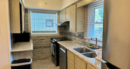 New Your Home Away From Home! - Near Great Lakes Naval Base!!