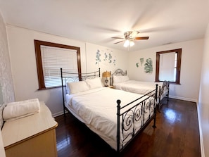 4 habitaciones, tabla de planchar con plancha y wifi gratis 