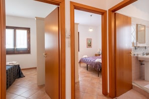 2 bedrooms, bed sheets