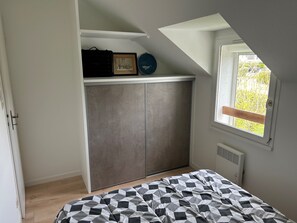 2 chambres, fer et planche à repasser, Wi-Fi gratuit