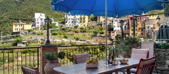 Apartment "Aurora" with Terrace & Wi-Fi