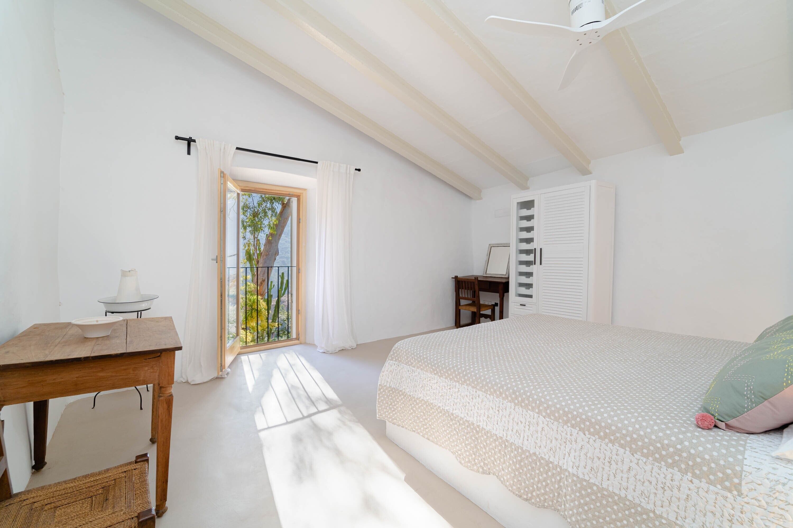 3 chambres, fer et planche à repasser, Wi-Fi gratuit, draps fournis