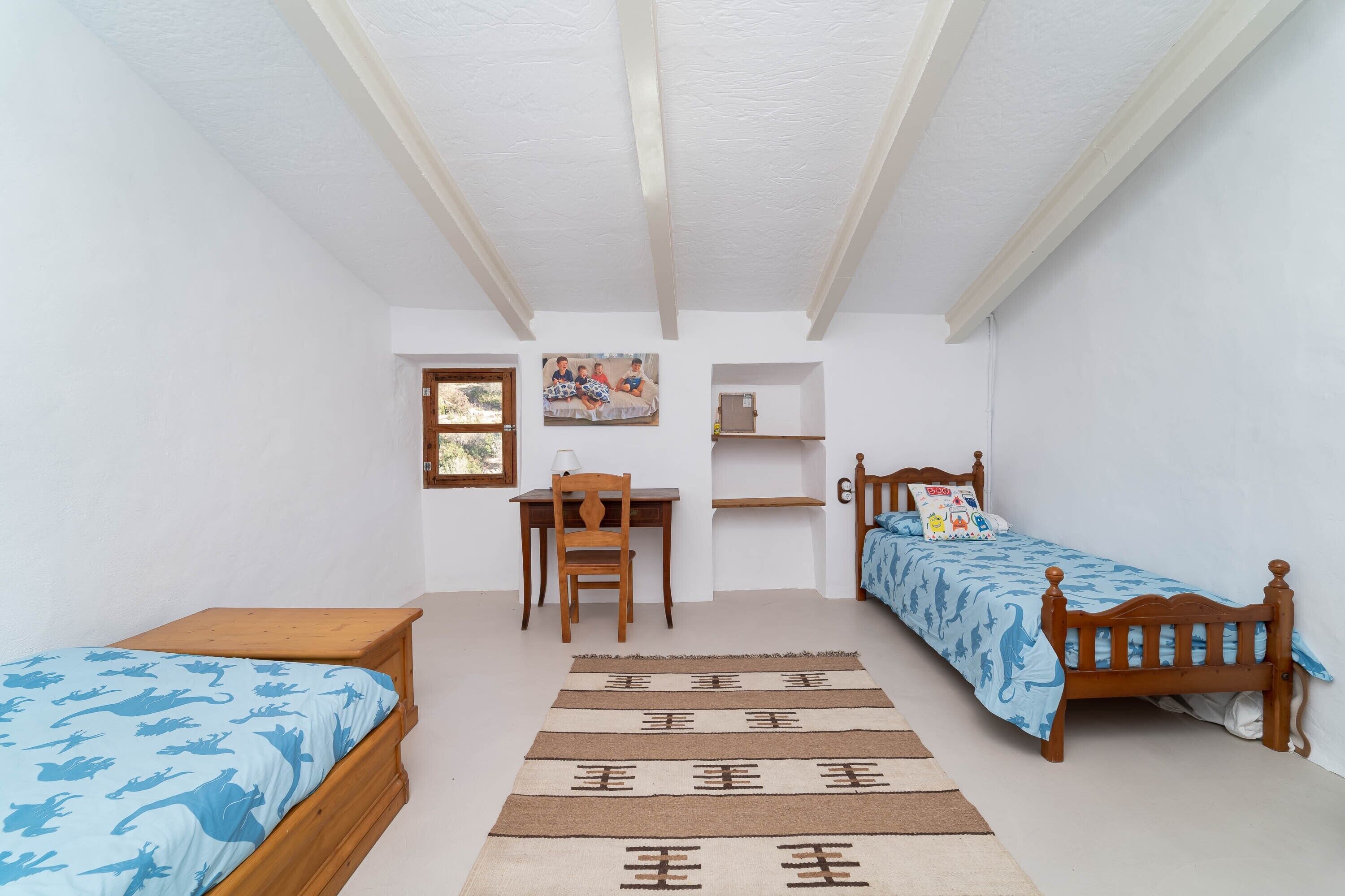 3 habitaciones, tabla de planchar con plancha y wifi gratis 