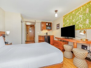 1 bedroom, iron/ironing board, internet