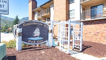 Condo (1 Bedroom) | Exterior