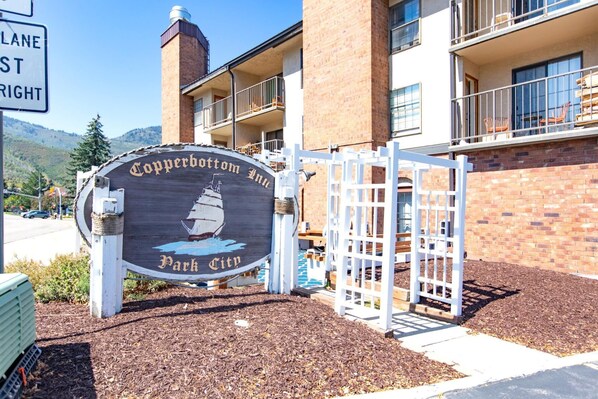 Condo (1 Bedroom) | Property amenity