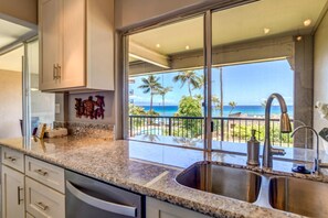 Microwave, oven, dishwasher, coffee/tea maker - KBM Resorts: Legal TVR Hale Ono Loa Hol-217, Ocean View Remodeled (Lahaina)