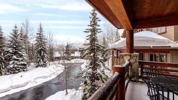 Studio (4 Bedrooms) | Eksterior